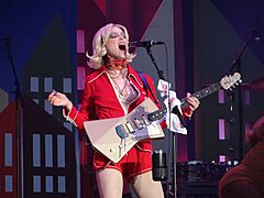 2021 Shaky Knees - St Vincent (9)