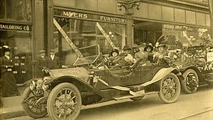 Atlanta Equal Suffrage group in parade in Atlanta, Georgia in 1913