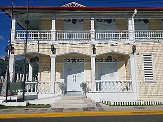 Bonao Dominican Republic neighborhood average 2