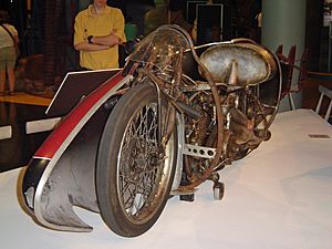 Burtmunro1920indian