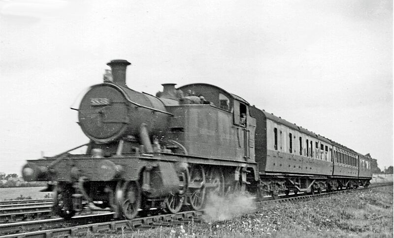 Churchdown local train geograph-2935671-by-Ben-Brooksbank