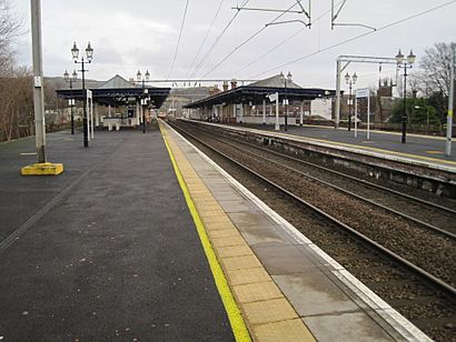 Dumbarton Central railway station, West Dunbartonshire - geograph.org.uk - 3277397.jpg