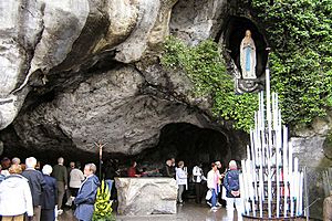 Grotte Massabielle