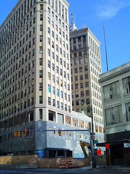 LafayetteBldgDetroitdemobegins
