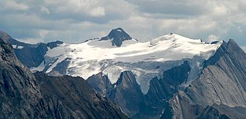 Maligne Mountain, Maligne Glacier.jpg