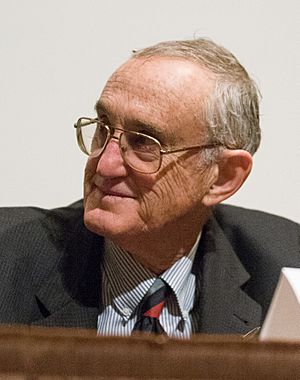 Nobel Laureate David Morris Lee in 2007.jpg