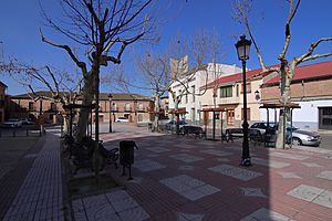 Plaza de la Constitución, Hormigos.jpg