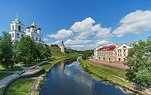 Pskov asv07-2018 Kremlin view from east img2