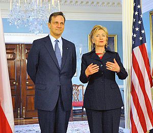 Radoslaw Sikorski meets Secretary Hillary Clinton