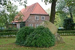 Schleswig-Holstein, Oldenborstel, Ehrenmal NIK 9771