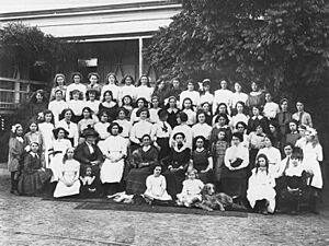 StateLibQld 2 395237 Ladies of Duporth Private School, Oxley, 1913