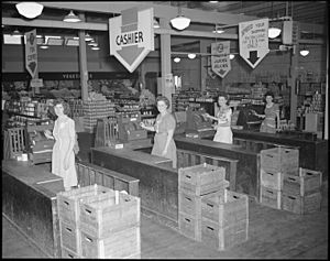 Supermarket-OakRidge1945