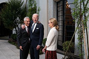 20220522 Joe Biden and Rahm Emanuel 01