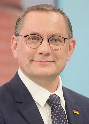 2025-03-02 Wahlabend Hamburg by Sandro Halank–024.jpg
