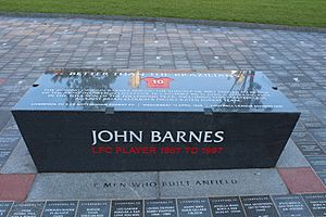 Barnes plinth, 96 Avenue