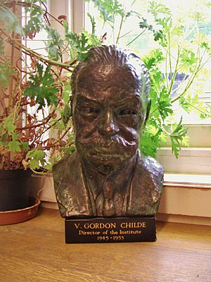 Bust of V. Gordon Childe