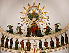 Holy Trinity - New Ulm interior 07