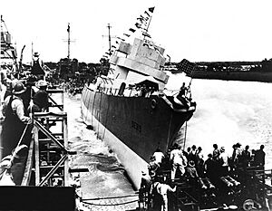 Launching of USS Leopold (DE-319) at Consolidated Steel, Orange, Texas (USA), on 12 June 1943 (NH 91597).jpg