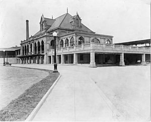 North Philadelphia station, May 1915