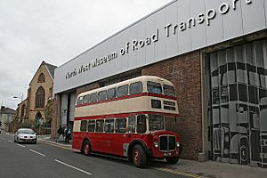 Old St Helen's motorbus - geograph.org.uk - 999794.jpg