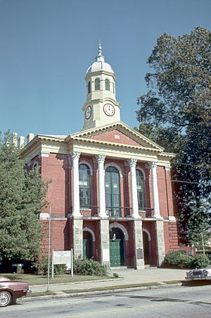 Pasquotank County Courthouse