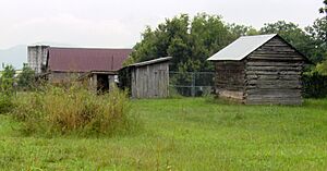 Rose-glen-outbuildings-tn1