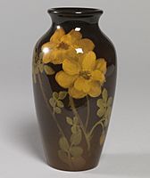 Vase (USA), 1902 (CH 18457569) (cropped)