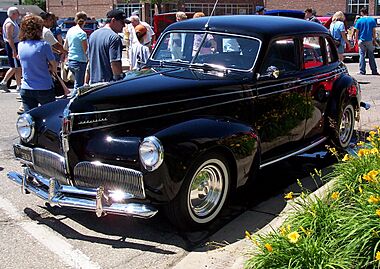 1941 Studebaker President (2107965988).jpg