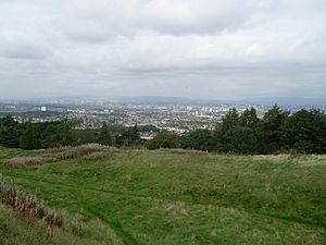 Across Glasgow from the Cathkin Braes - geograph.org.uk - 1498279