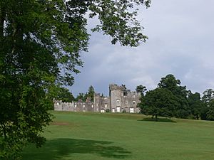 Balloch - Balloch Castle 04