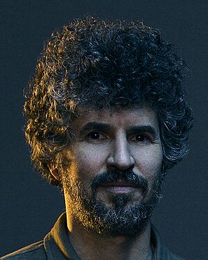 Brad Delson - From Zero Lead Press Photo - James Minchin III (cropped).jpg