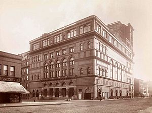 Carnegie Hall in 1895