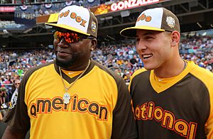 David Ortiz chats with Anthony Rizzo during the T-Mobile -HRDerby. (28291311380)