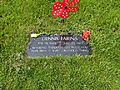 Dennis Farina Grave