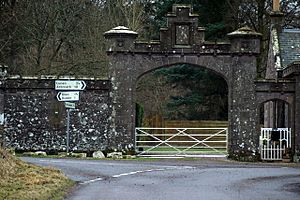 Entrance to Dunninald Castle at North Lodge - geograph.org.uk - 1093905