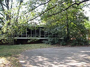 G Small Triangle Modern Homes Raleigh NC 9452