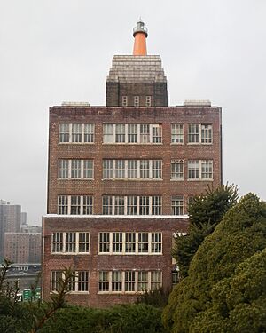 HW Wilson lighthouse W162 Bx jeh