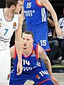 Josh Adams 14 Anadolu Efes Euroleague 20171012 (2)