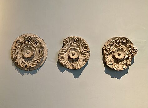 Keystones with rosettes, circa 705-715, limestone, from Chirbat al-Minya, Israel, Inv. -Nr. I. 7578, I. 7579, I. 7580, Pergamon Museum