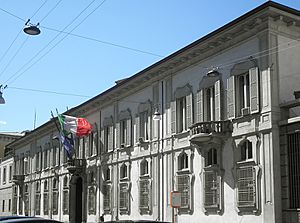 Milano - palazzo Isimbardi - facciata