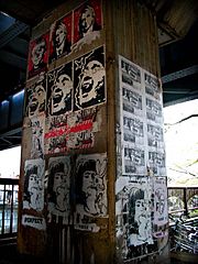 Nakameguro poster pylon