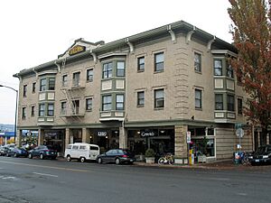 Page and Son Apartments (Portland, OR)