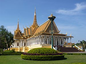 Royal.Place.Phnom.Penh.Palais.Royal.Cambodge.001