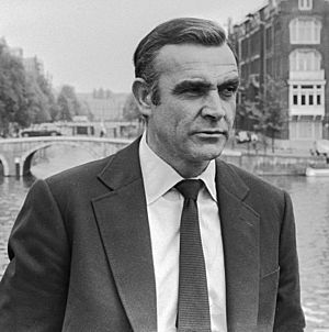 Sean Connery 1971 (cropped)