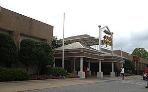 South Dekalb Mall Decatur, GA (8065975348).jpg