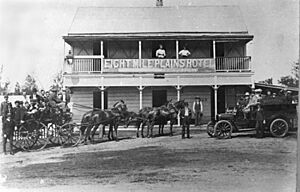StateLibQld 1 111248 Eight Mile Plains Hotel Brisbane, ca. 1905