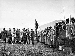Tito predaje zastavu Prvoj proleterskoj brigadi