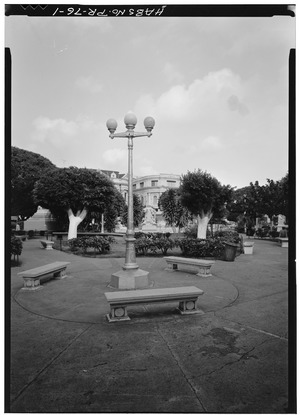 VIEW TO THE EAST - Plaza de Ponce, Route 14, Ponce, Ponce Municipio, PR HABS PR,6-PONCE,10-1
