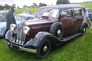 Vauxhall Big 6 ca 1939 in Hertfordshire