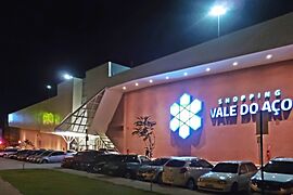 Vista parcial do Shopping Vale do Aço, Ipatinga MG